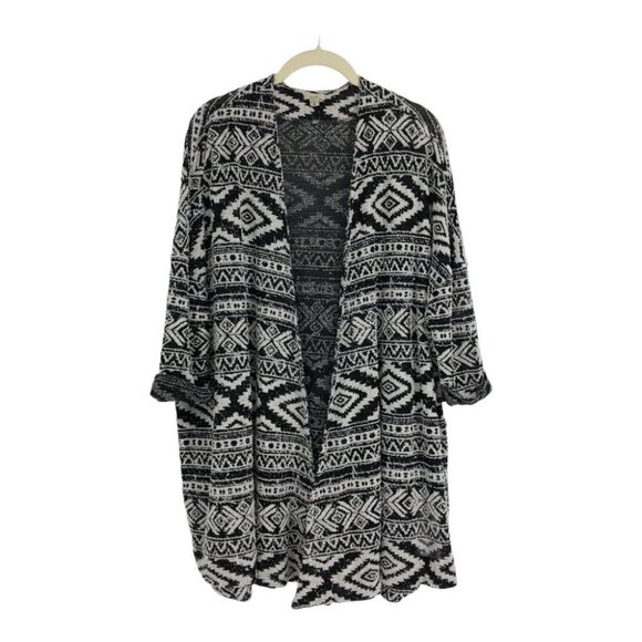Urban Outfitters Ecote Black &White Tribal Patterned 3/4 sleeve Cardigan  size S - Picture 12 of 12